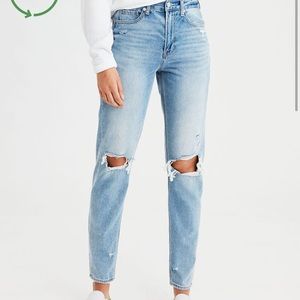 Brand New Cool Classic AE Mom Jean Size 0 X-Long